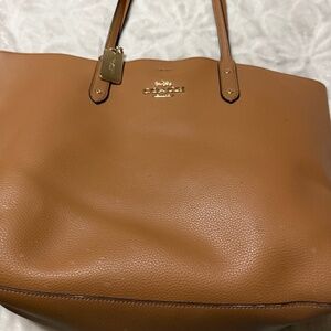 Tan Coach Tote (Authentic)